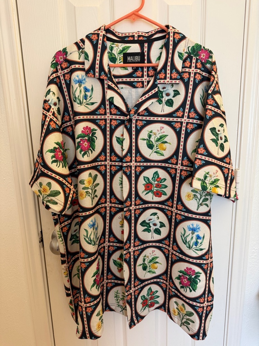 Malibu Cream and Navy Botanical Tile Short-Sleeve Shirt